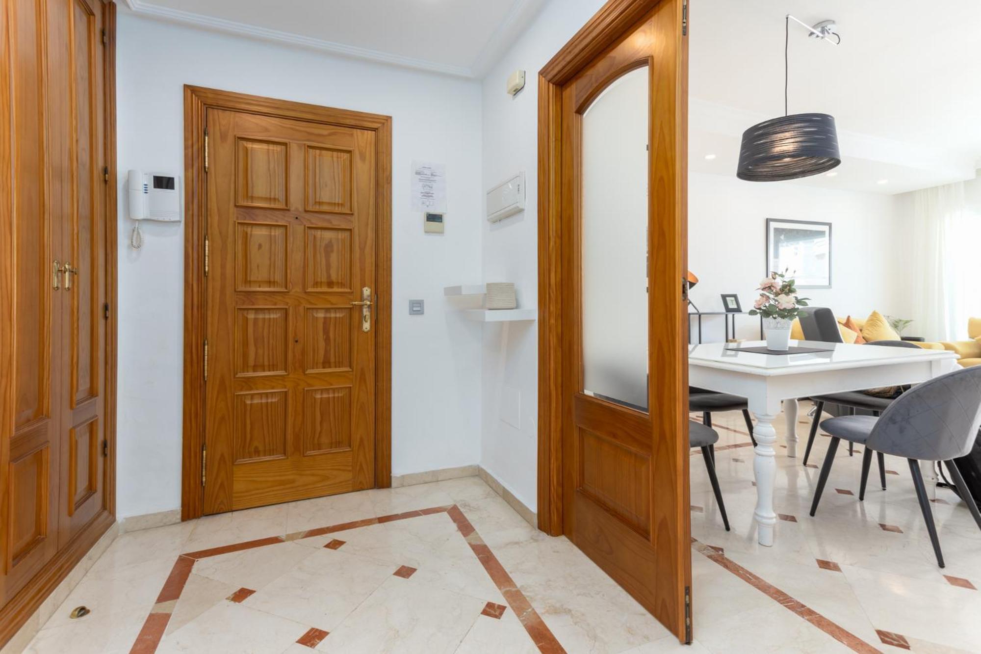 Mtr - Temporary Rent Two Bedrooms Av Del Mar * Marbella