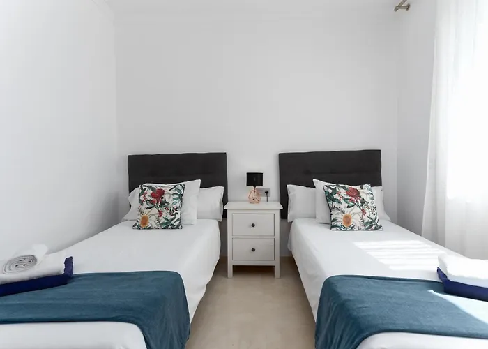 Mtr - Marbella Temporary Rent Two Bedrooms Apartment Av Del Mar